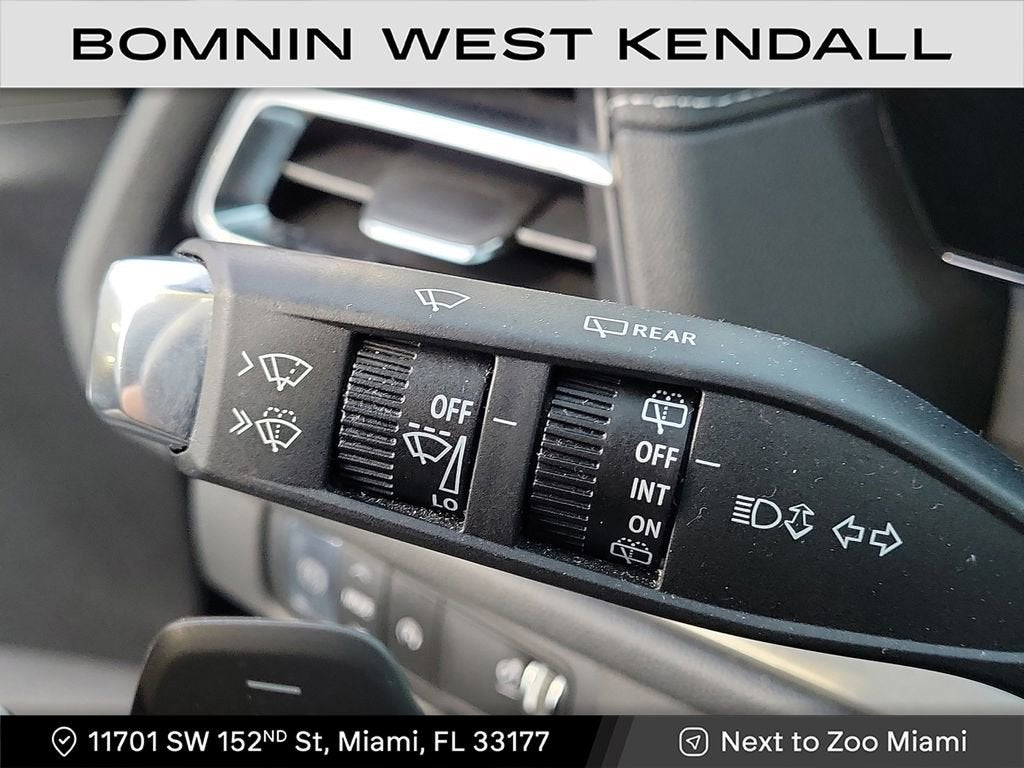 2024 Chevrolet Traverse LS