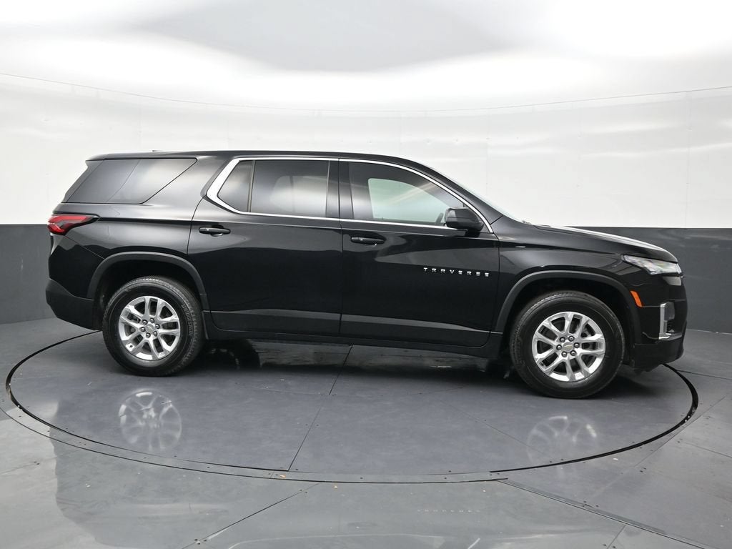 2022 Chevrolet Traverse LS