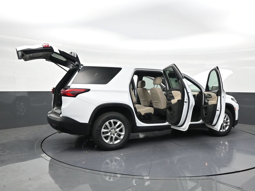 2023 Chevrolet Traverse LS