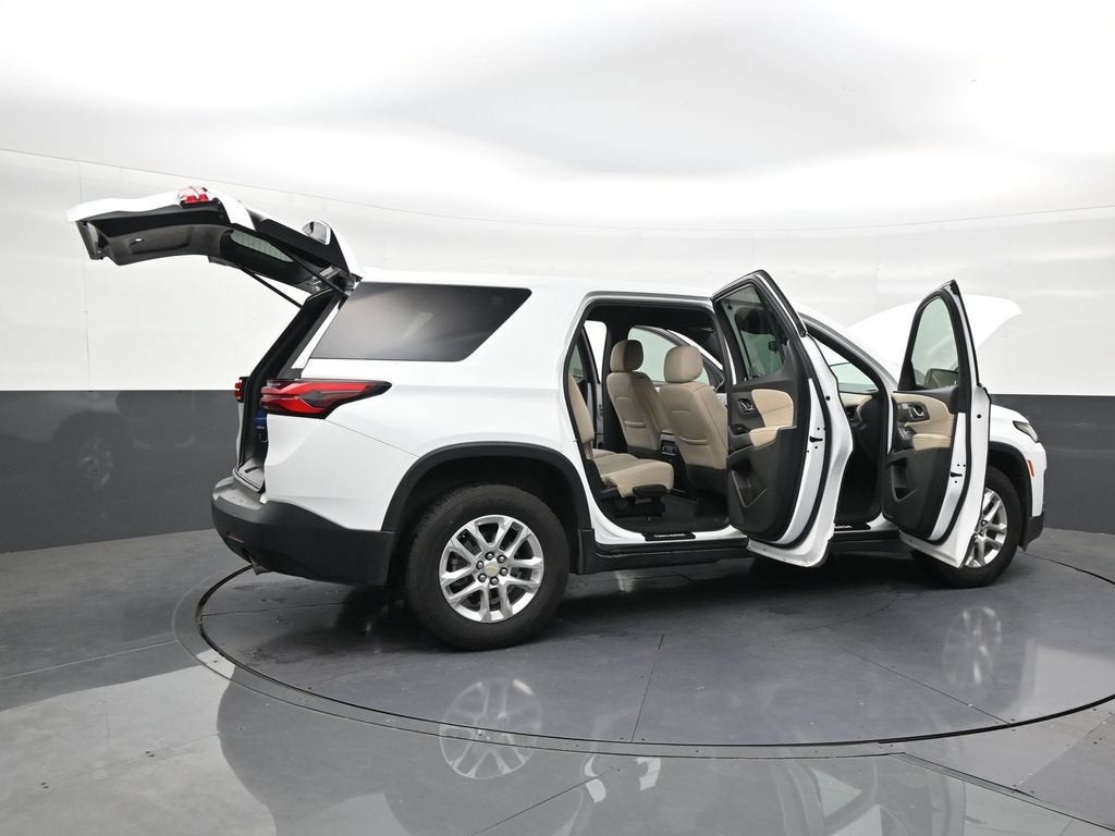 2023 Chevrolet Traverse LS