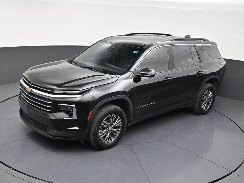 2024 Chevrolet Traverse LT