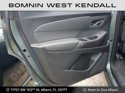 2023 Chevrolet Traverse LT Cloth