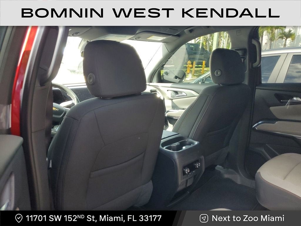 2025 Chevrolet Traverse LT