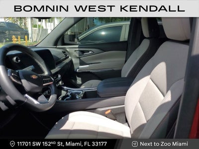 2025 Chevrolet Traverse LT