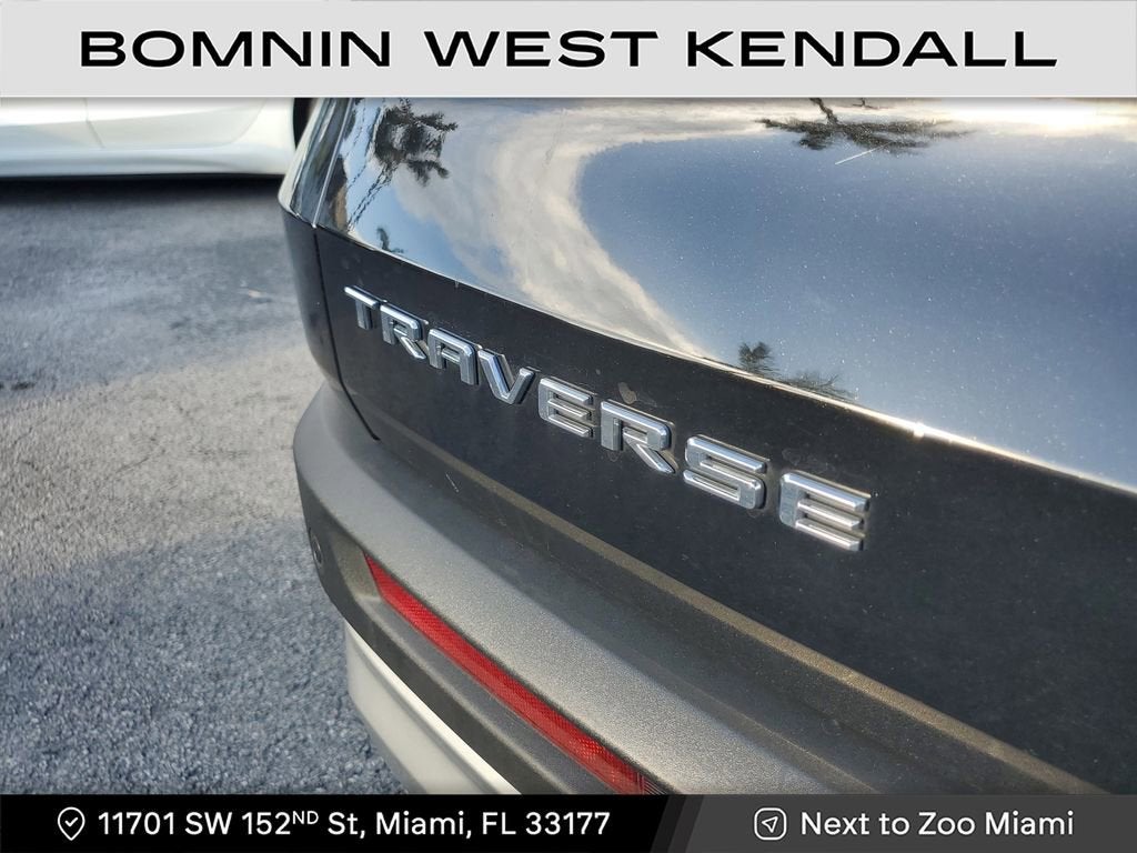 2025 Chevrolet Traverse LT