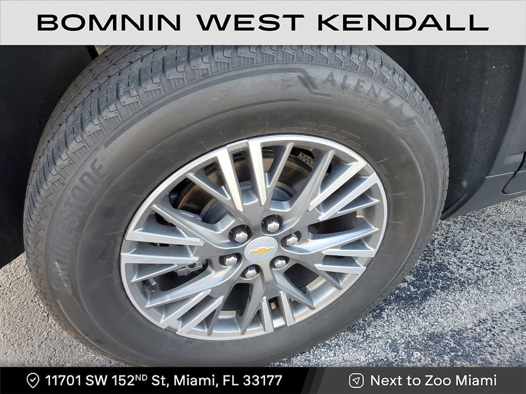 2025 Chevrolet Traverse LT