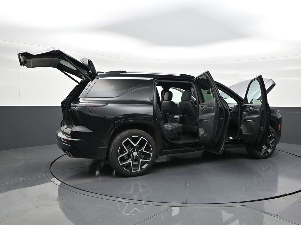 2025 Chevrolet Traverse High Country