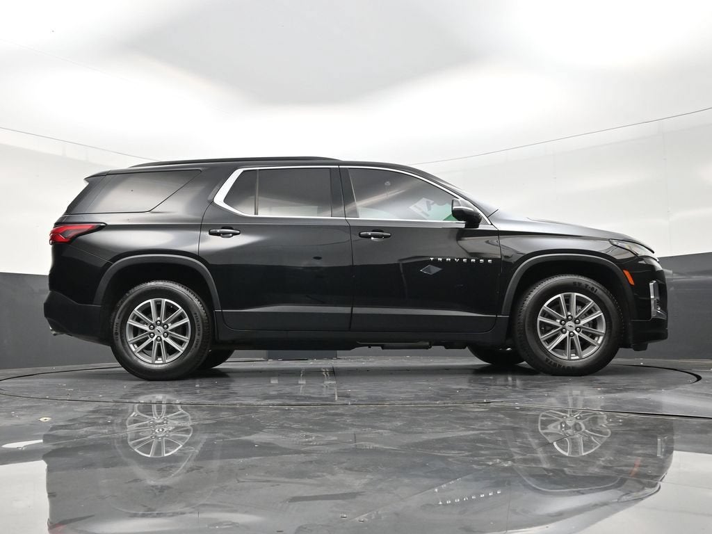 2024 Chevrolet Traverse Limited LT Cloth