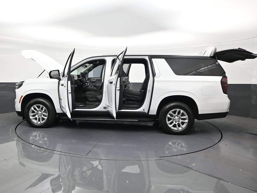 2025 Chevrolet Suburban LS