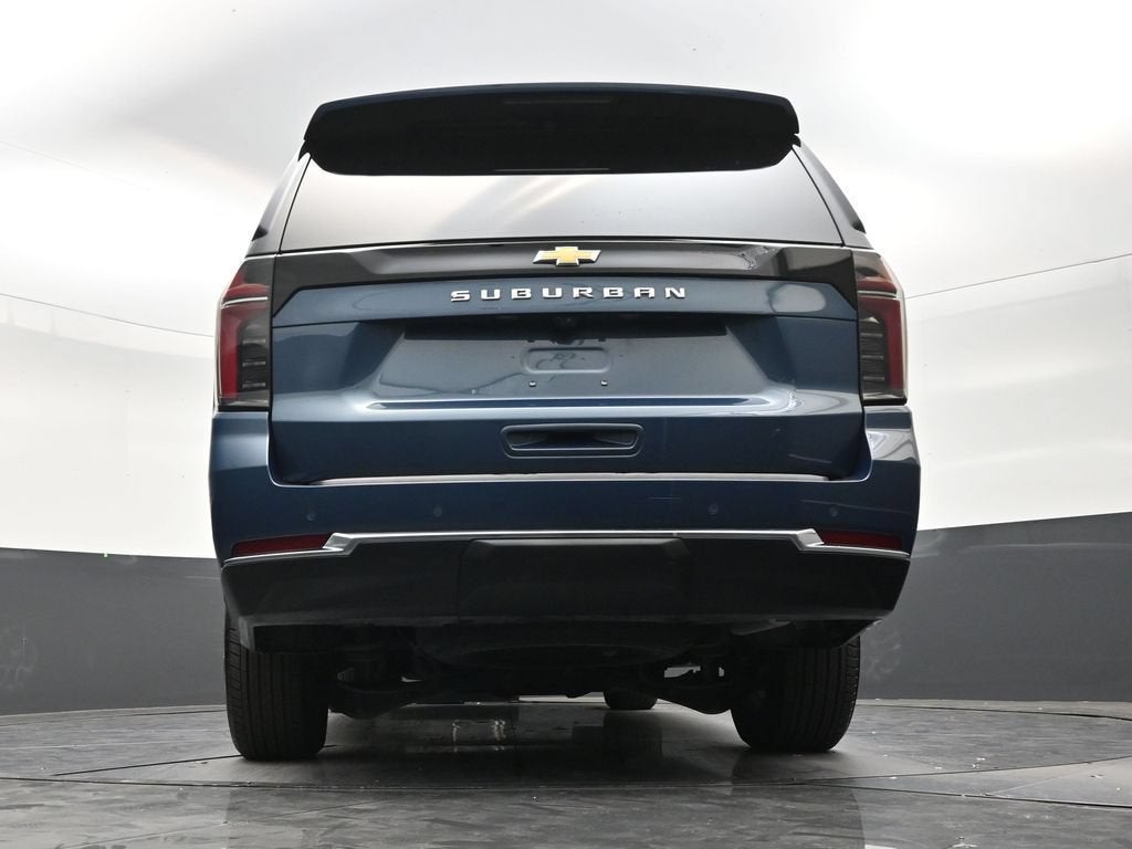 2025 Chevrolet Suburban LS