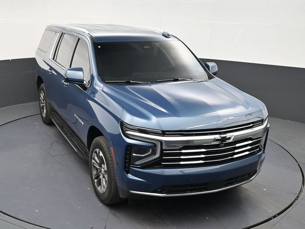 2025 Chevrolet Suburban LT