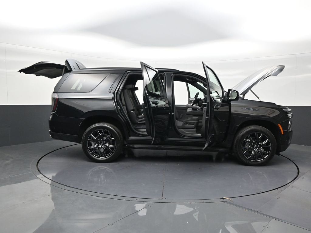 2025 Chevrolet Tahoe RST