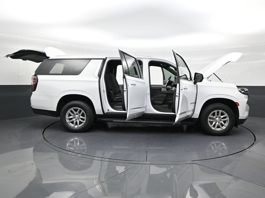 2023 Chevrolet Suburban LS