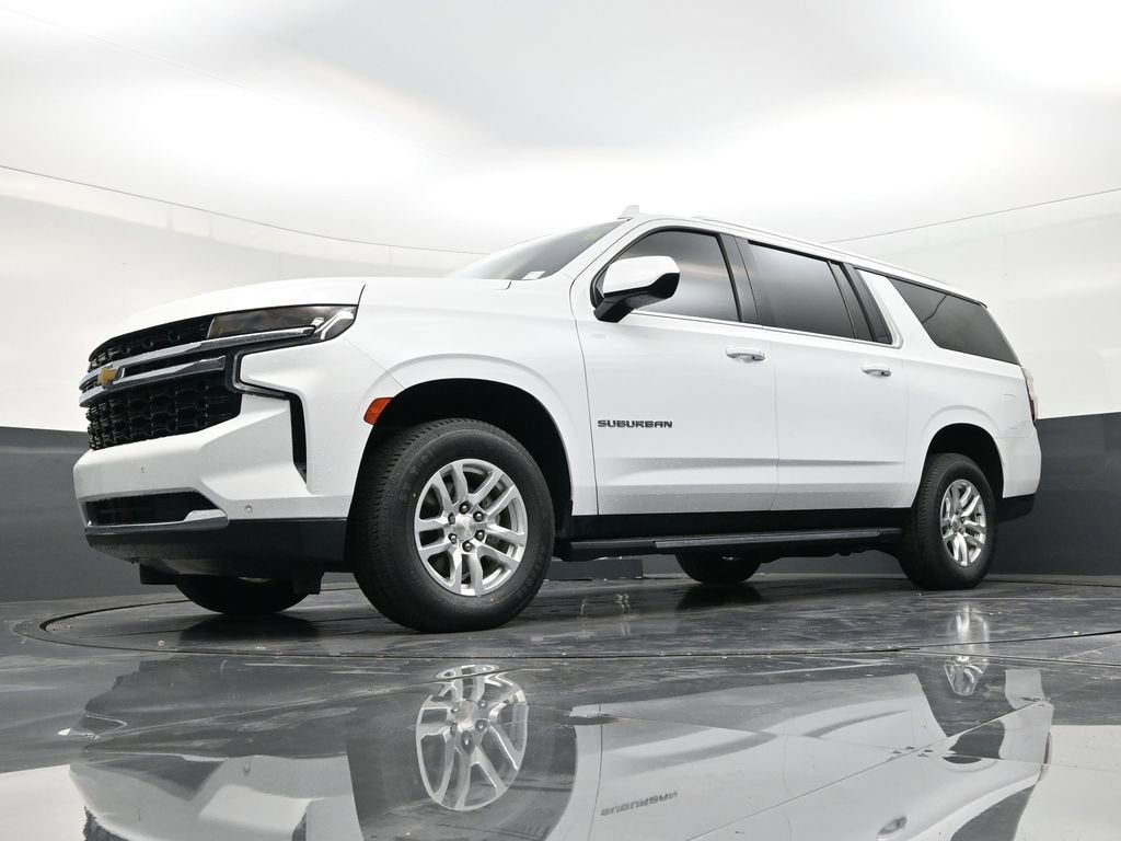2022 Chevrolet Suburban LS