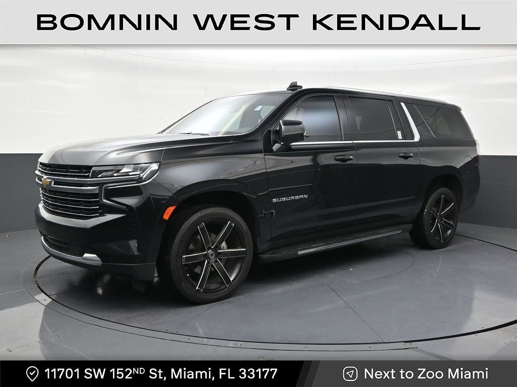 2023 Chevrolet Suburban LT