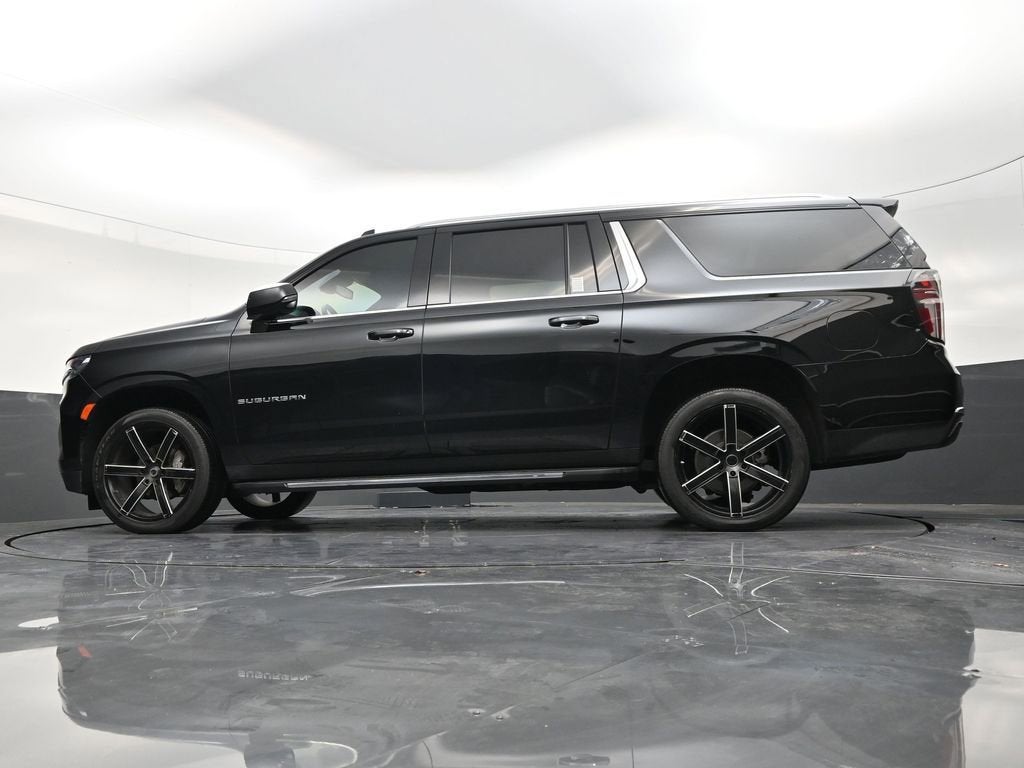 2023 Chevrolet Suburban LT