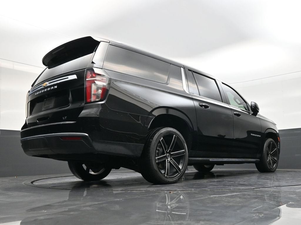 2023 Chevrolet Suburban LT