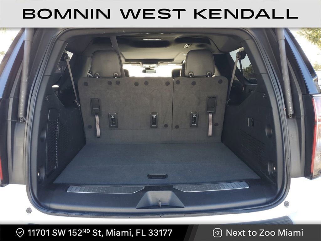 2023 Chevrolet Suburban RST