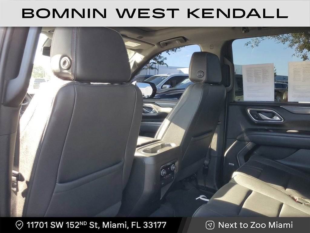 2023 Chevrolet Suburban RST