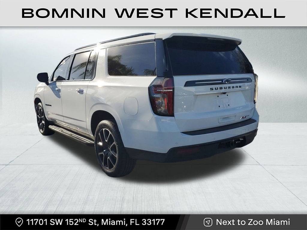 2023 Chevrolet Suburban RST