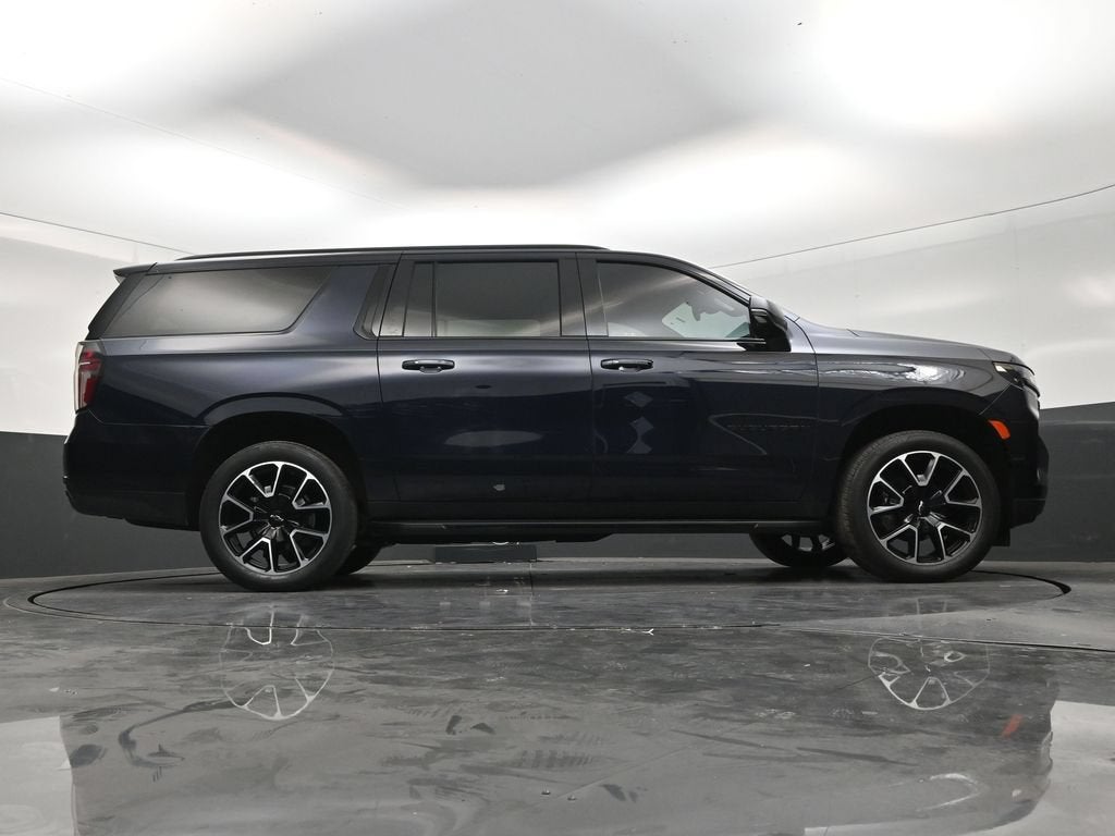 2024 Chevrolet Suburban RST
