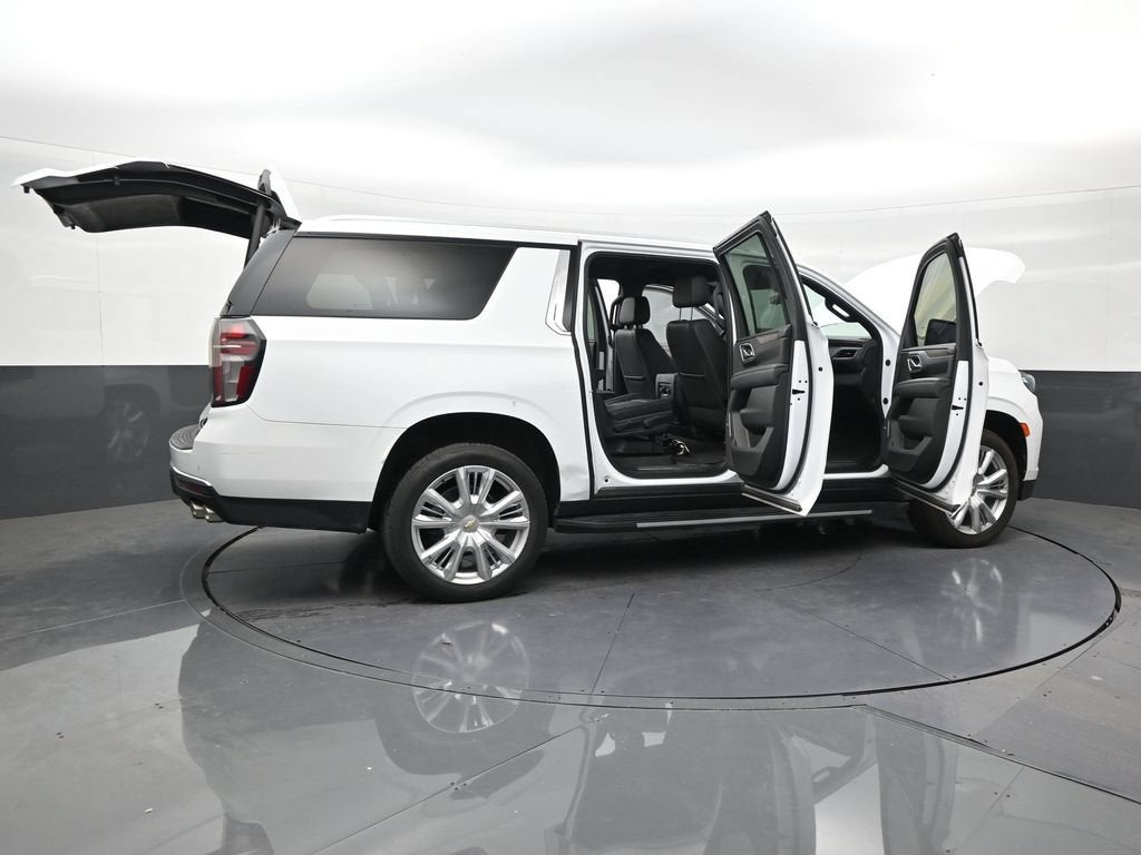 2022 Chevrolet Suburban High Country