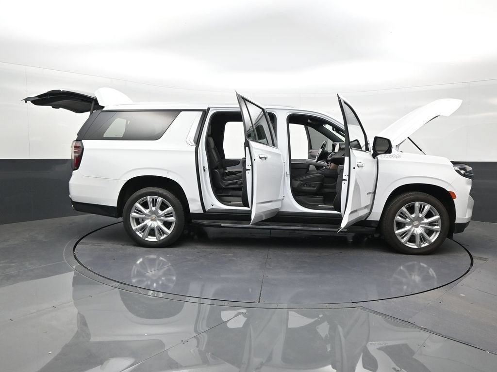 2022 Chevrolet Suburban High Country