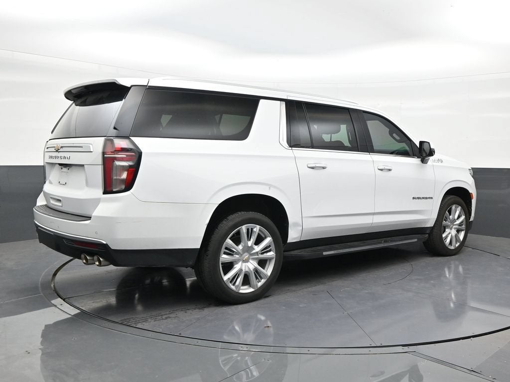2022 Chevrolet Suburban High Country
