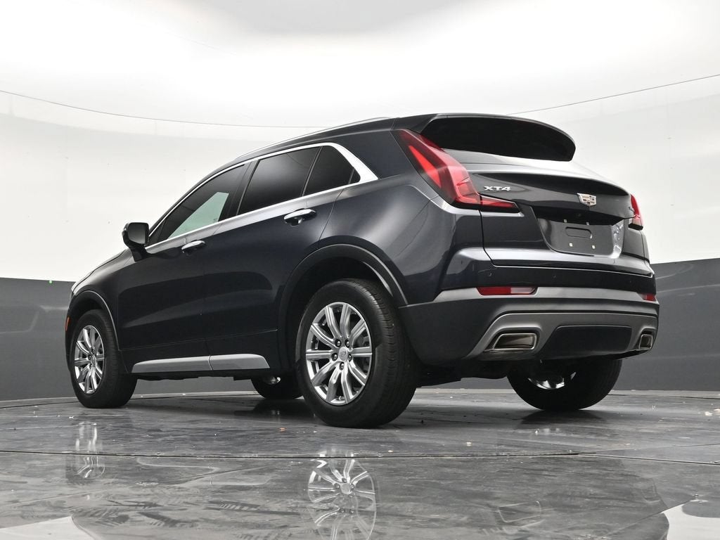 2023 Cadillac XT4 FWD Premium Luxury