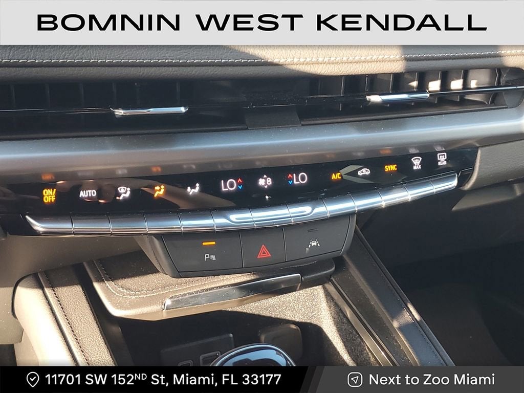 2025 Cadillac XT4 Premium Luxury