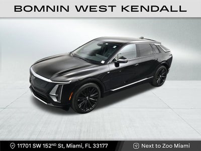 2025 Cadillac LYRIQ Luxury 2