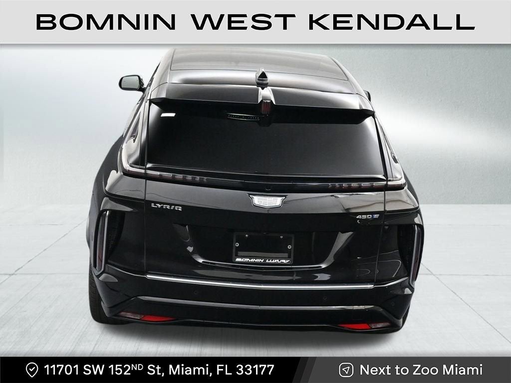 2025 Cadillac LYRIQ Luxury 2