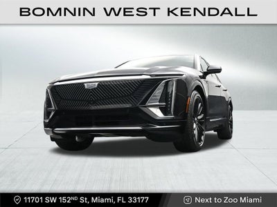 2025 Cadillac LYRIQ Luxury 2