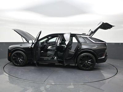 2025 Cadillac LYRIQ Luxury 2