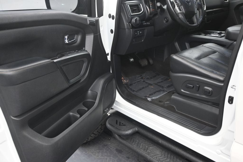 2019 Nissan Titan SL