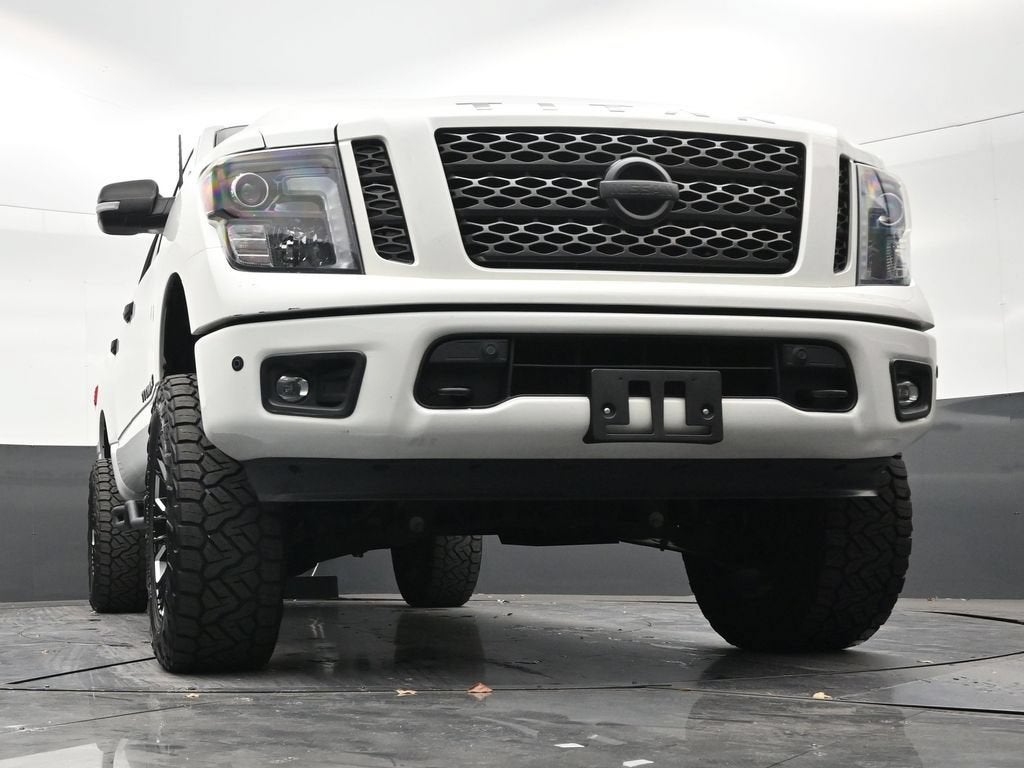 2019 Nissan Titan SL