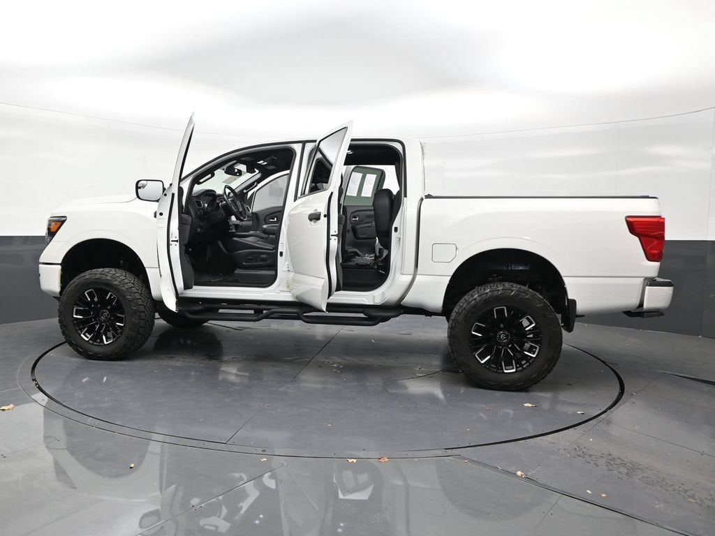 2019 Nissan Titan SL