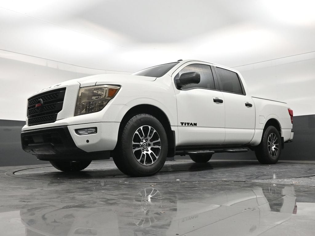 2021 Nissan TITAN Crew Cab SV 4x2