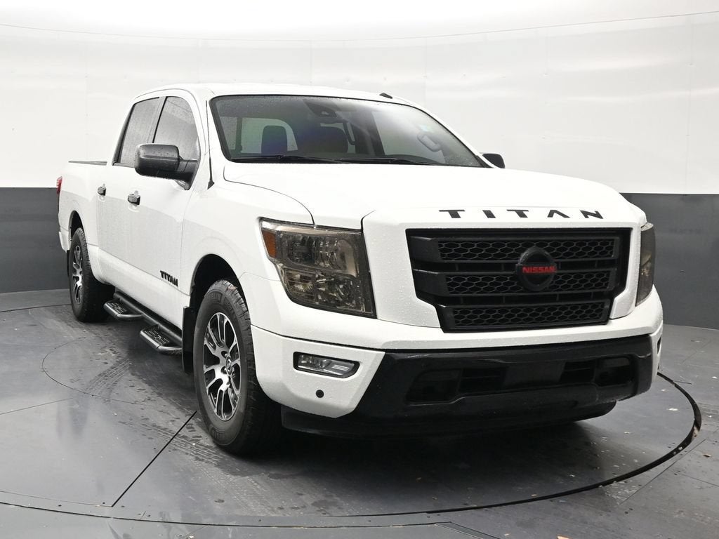 2021 Nissan TITAN Crew Cab SV 4x2