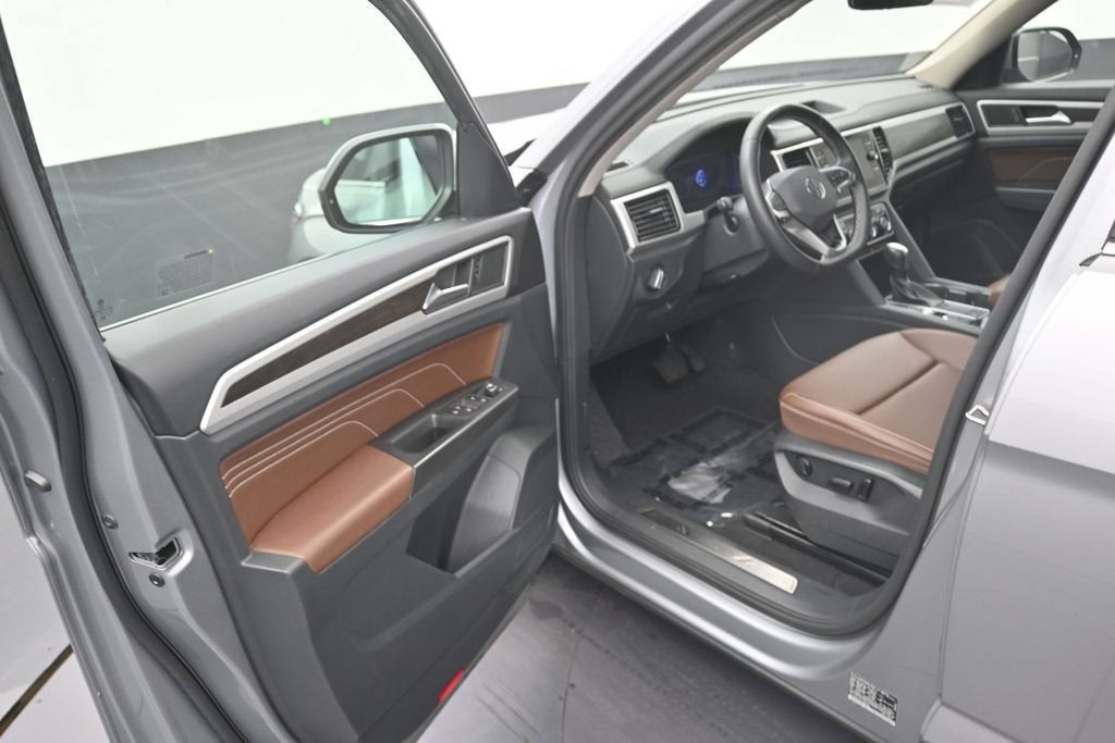 2022 Volkswagen Atlas 2.0T SE w/Technology