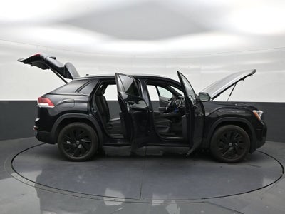 2024 Volkswagen Atlas Cross Sport 2.0T SE w/Technology