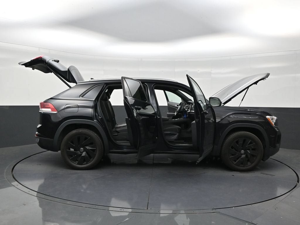 2024 Volkswagen Atlas Cross Sport 2.0T SE w/Technology