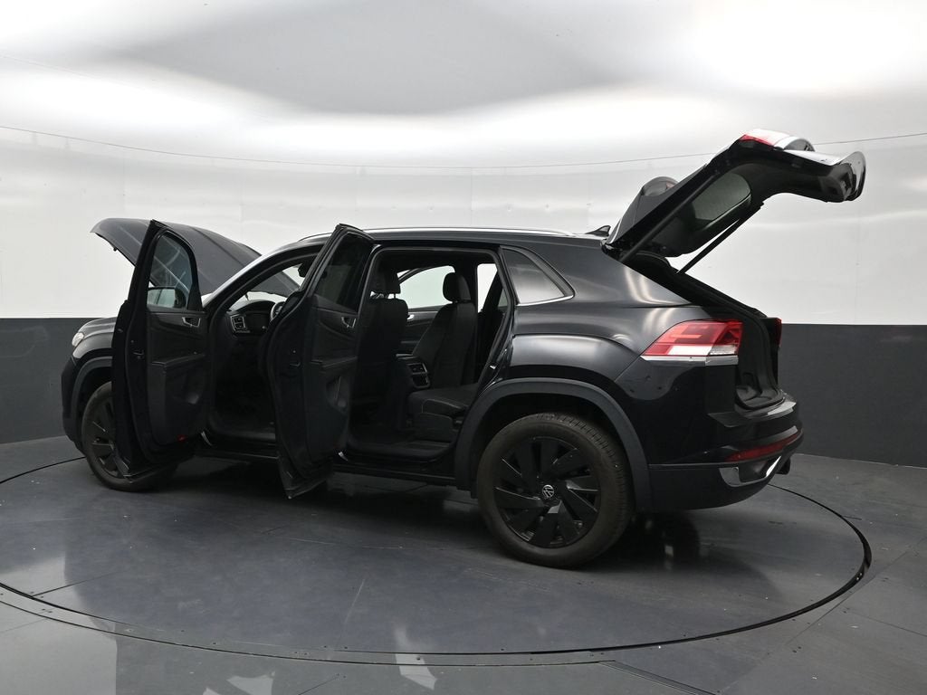 2024 Volkswagen Atlas Cross Sport 2.0T SE w/Technology