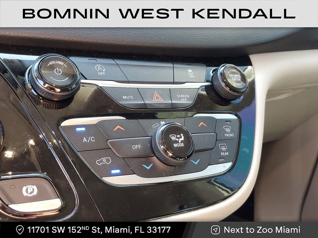 2020 Chrysler Voyager LXI