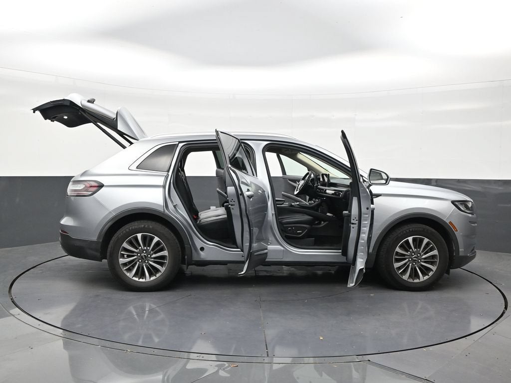 2023 Lincoln Nautilus Standard