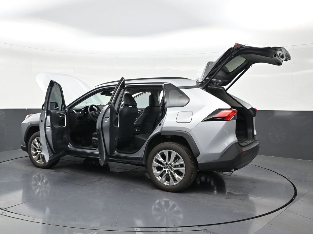 2025 Toyota RAV4 XLE Premium