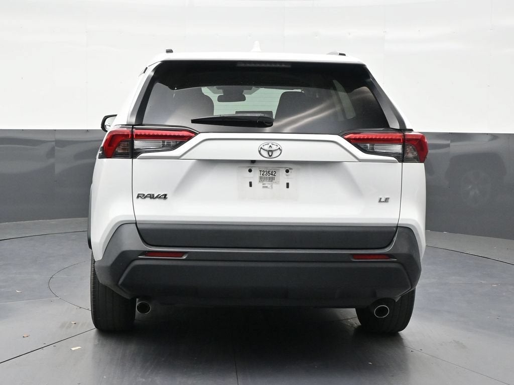 2020 Toyota RAV4 LE