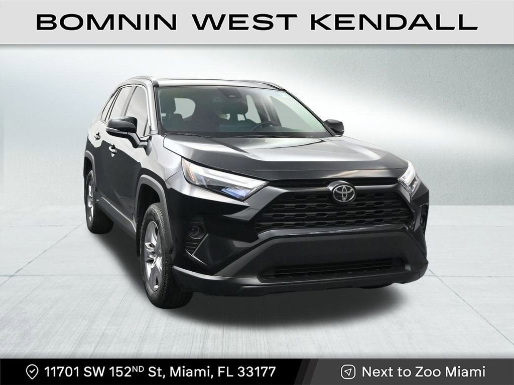 2025 Toyota RAV4 XLE