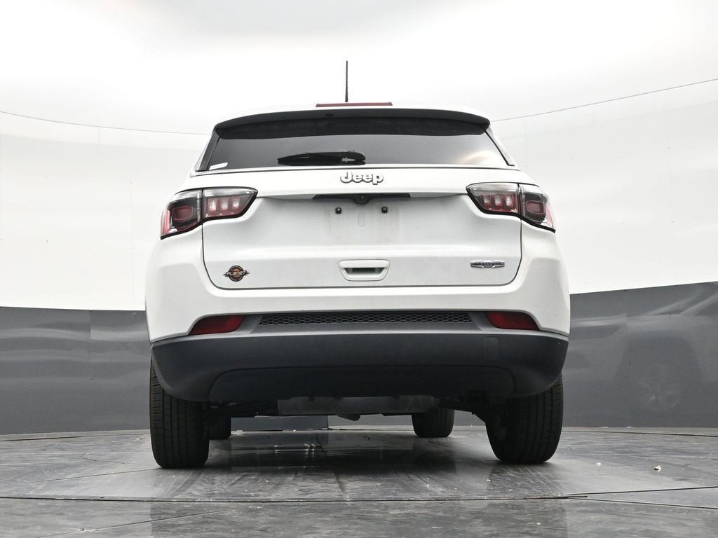 2022 Jeep Compass Latitude FWD