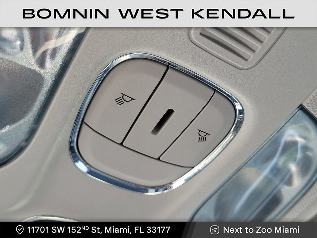 2018 Jeep Compass Latitude w/Sun/Wheel Pkg